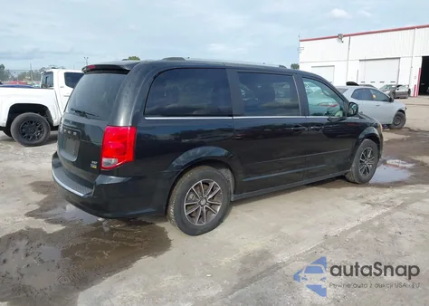 2017 Dodge Grand Caravan Sxt z USA, uszkodzony, nr VIN 2C4RDGCG2HR857371